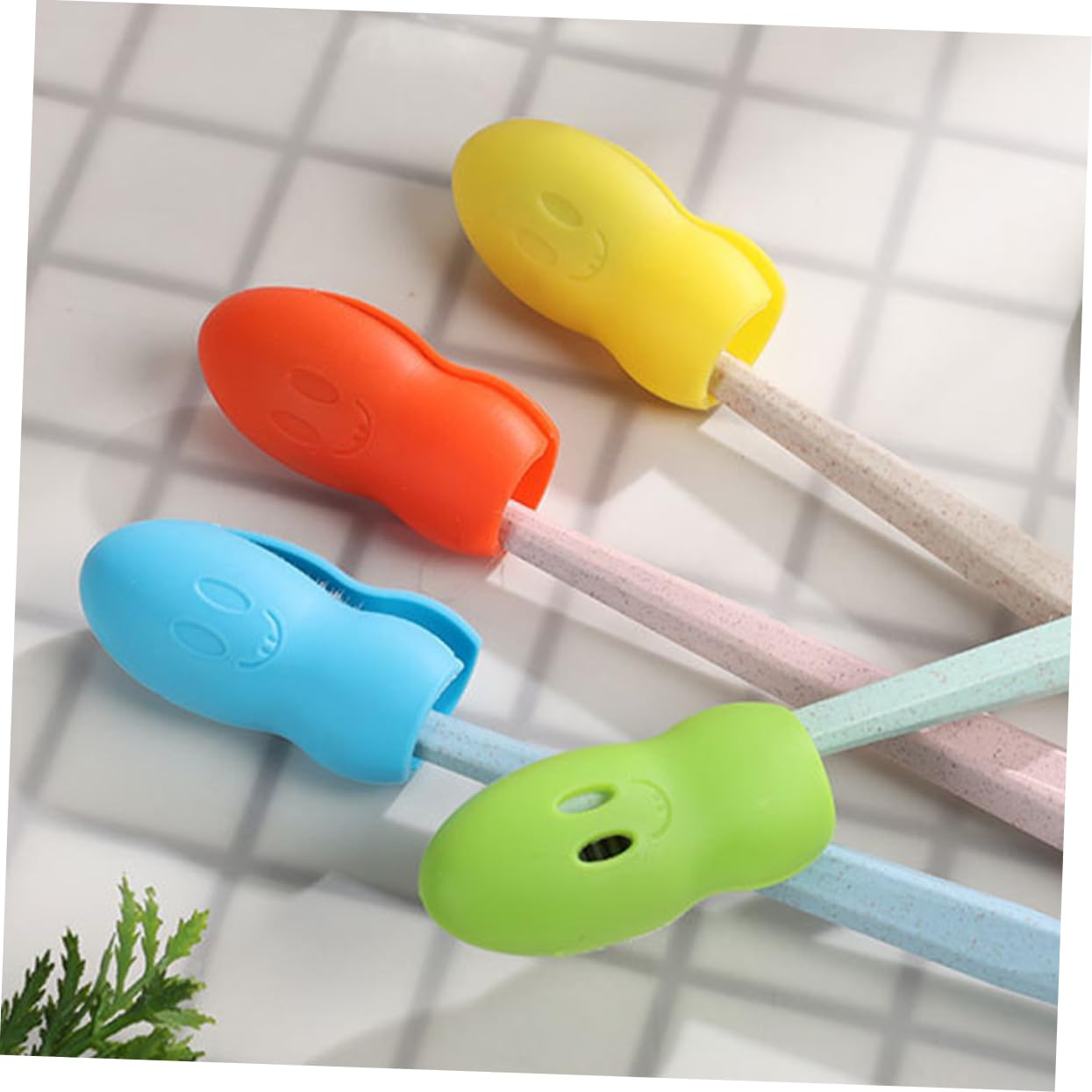 3 Series Cubierta De La Cabeza del Cepillo De Protector De Cepillo De Portátil Pequeño Cubrir Cubierta De Gel De Sílice Color Aleatorio 20 Piezas*3