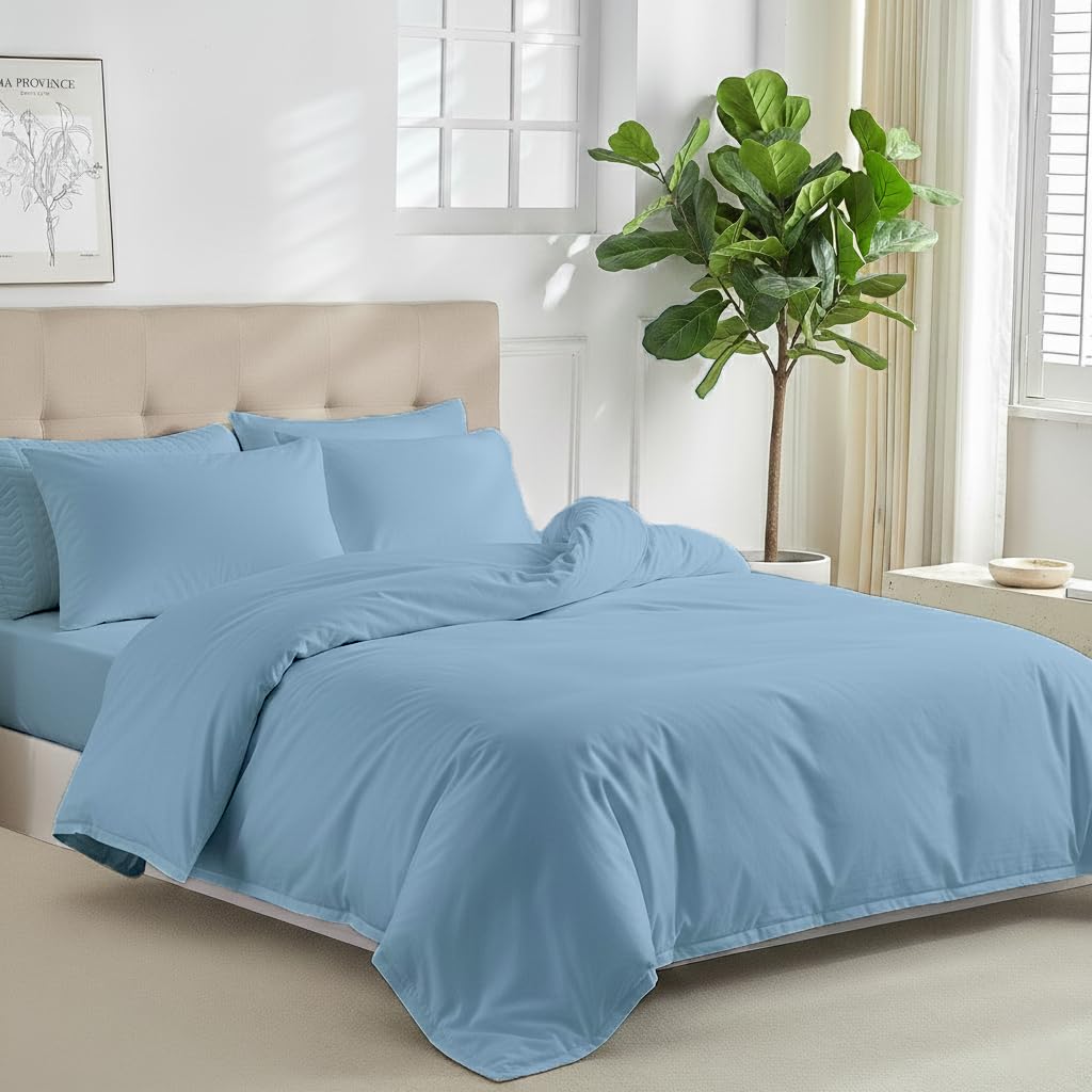 Cuddle Cloud Microfiber 4 Piece Bedding Set with Fitted Sheet and Pillowcases Plain Bedding - Soft Microfibre Polyester Breathable Duvet Cover Set With Button Closure (Blue, King)