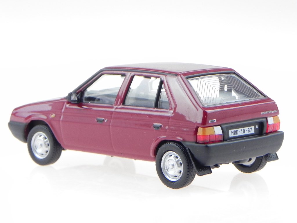 Skoda Favorit 136L 1987 Apollo rot Modellauto 143ABS-708BJ 1:43