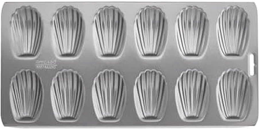 Chicago Metallic Professional 12-Cup Non-Stick Madeleine Pan, 15.75-Inch-by-7.75-Inch