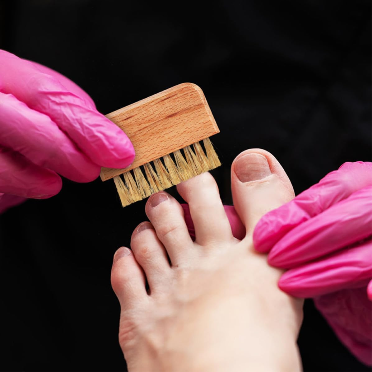 2pcs Wood Nail Cleaning Brushes with Soft Bristles Multifunctional Design for Nail Salons and Home Use Hand Scrub Brush for Manicure in Khaki Color
