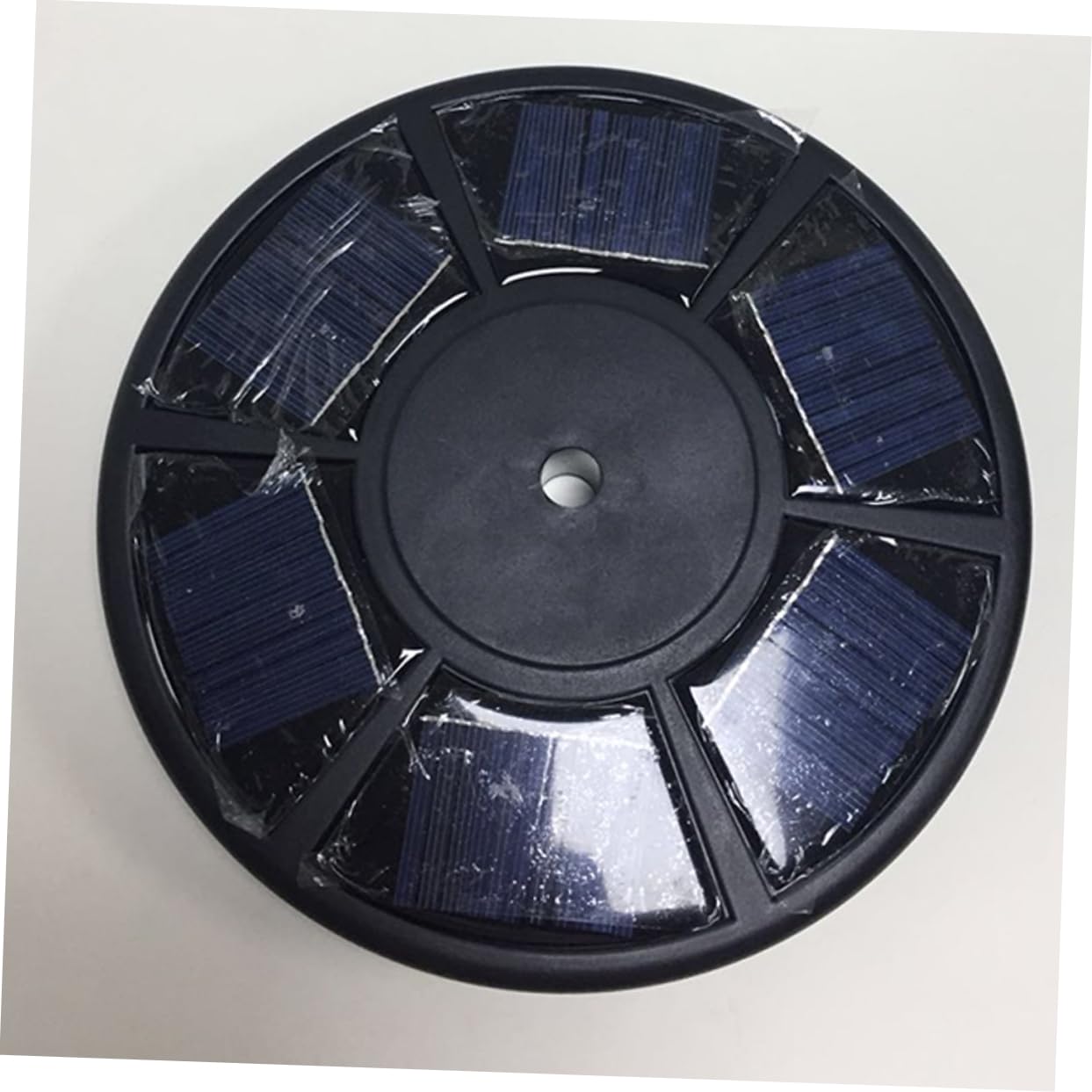 UKCOCO Solarbetriebene Fahnenmastleuchte mit 42 LEDs aus Kunststoff Schwarz | Wetterfest, Verschleißfest, Hohe Helligkeit, für Außenbereich und Gartenbeleuchtung, Einfache Installation