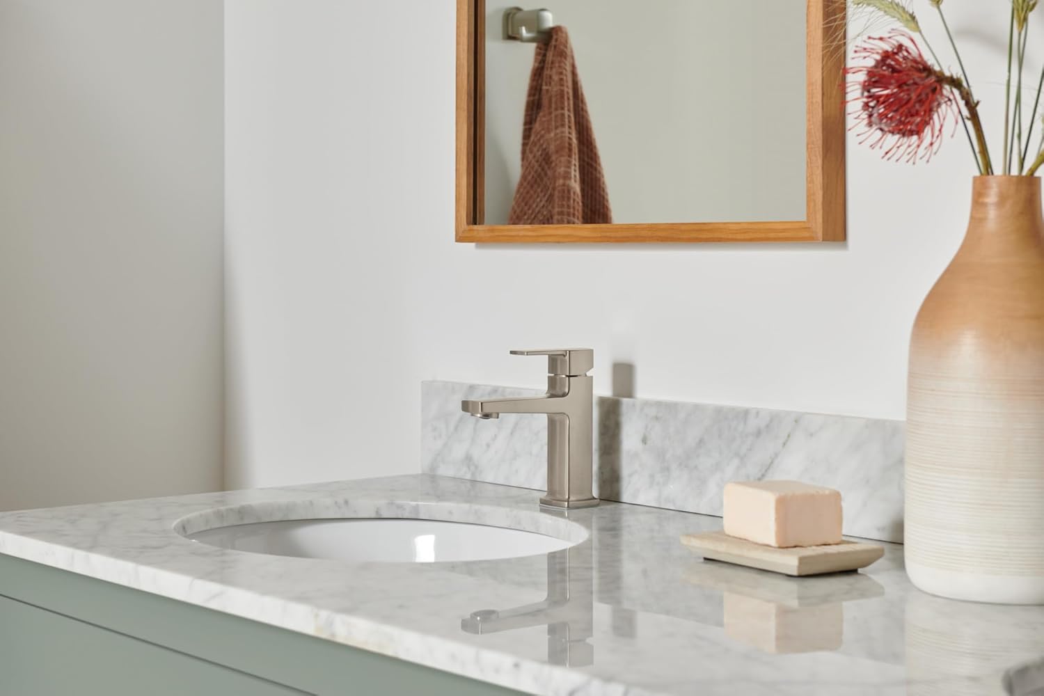 Peerless Ezra Single Hole Bathroom Faucet, Brushed Nickel Bathroom Sink Faucet, Single Handle Bathroom Faucet, Bath Faucet, Push Pop-Up Drain Assembly, Brushed Nickel P1571LF-BN