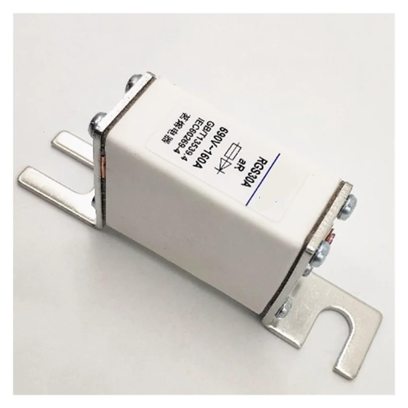 Fusible 690V 50A protège vos machines des courts-circuits