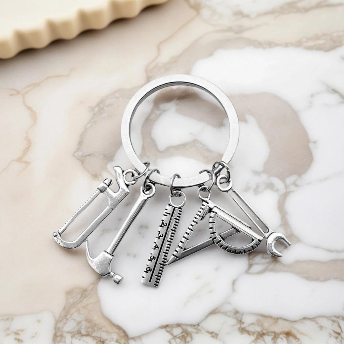 Metal Mini Wrench Keychain, Adjustable Spanner Keyring Pendant, Portable Tool Keyfob Organizer, Cool Gadget Gift for Men