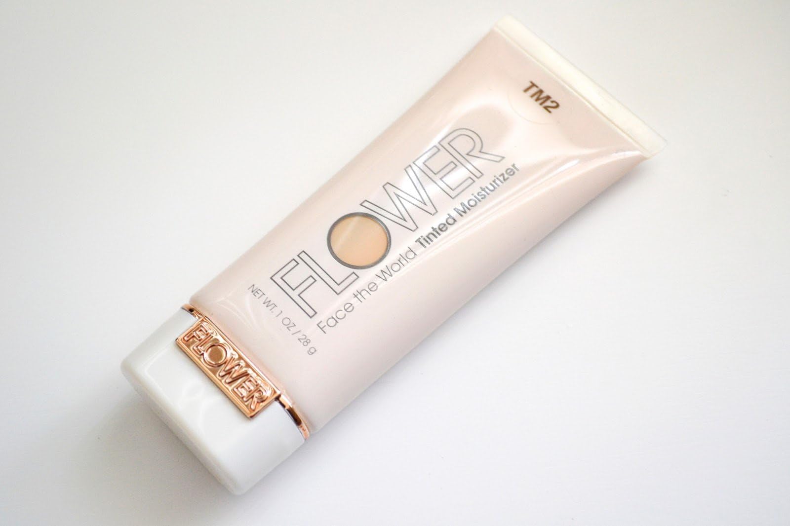 Flower Face The World Tinted Moisturizer TM2