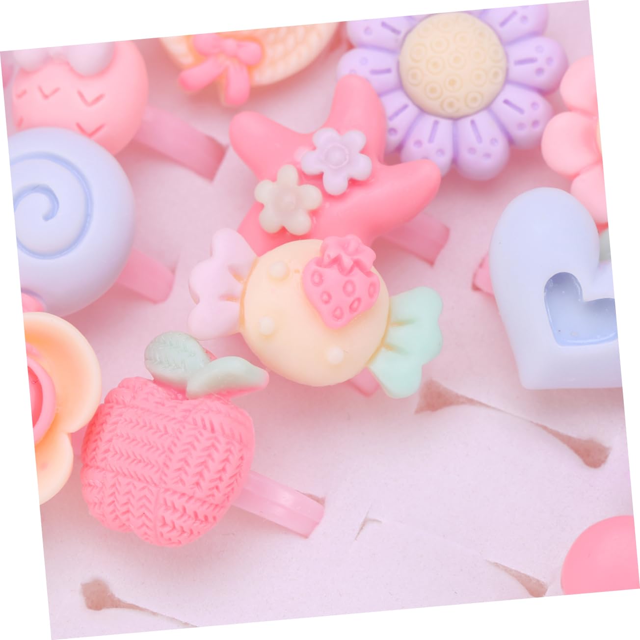 BRIGHTFUFU 36 Pcs Girls Macaron Flower Ring Set Fun Sweet Cartoon Rings for Party Birthday Dress-up Games