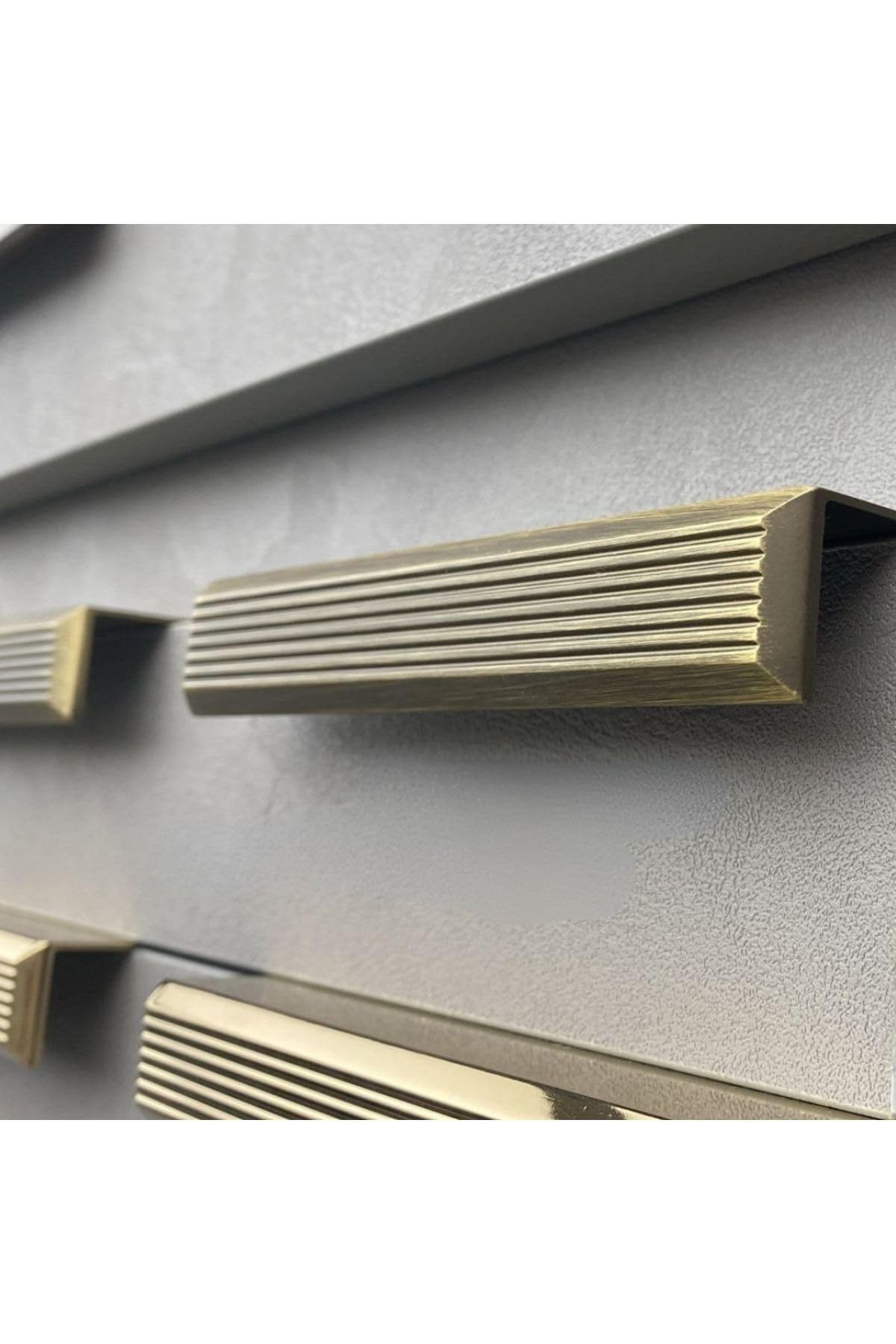 System 9254 Line-Çizgili Modern Kulp Antik Renk 960 Mm Çok Renkli
