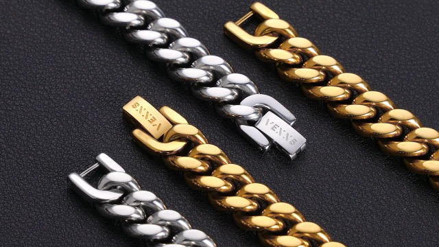 Vexxs Cuban Link Chain, 18K Real Gold Plated, Durable No Color
