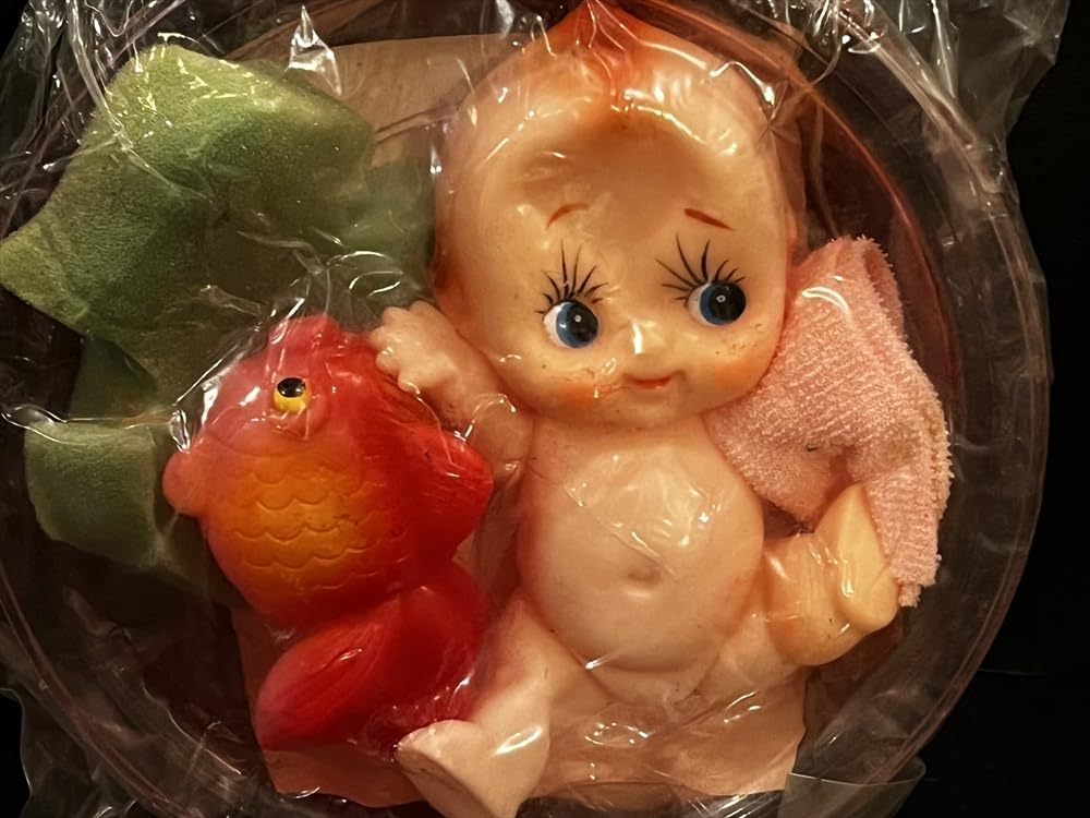 お値下げ⭐️昭和レトロ　片袖机　のび太くんの机 Amazon.co.jp: 島田トーイ キューピーちゃん 金魚 ソフビ おふろ