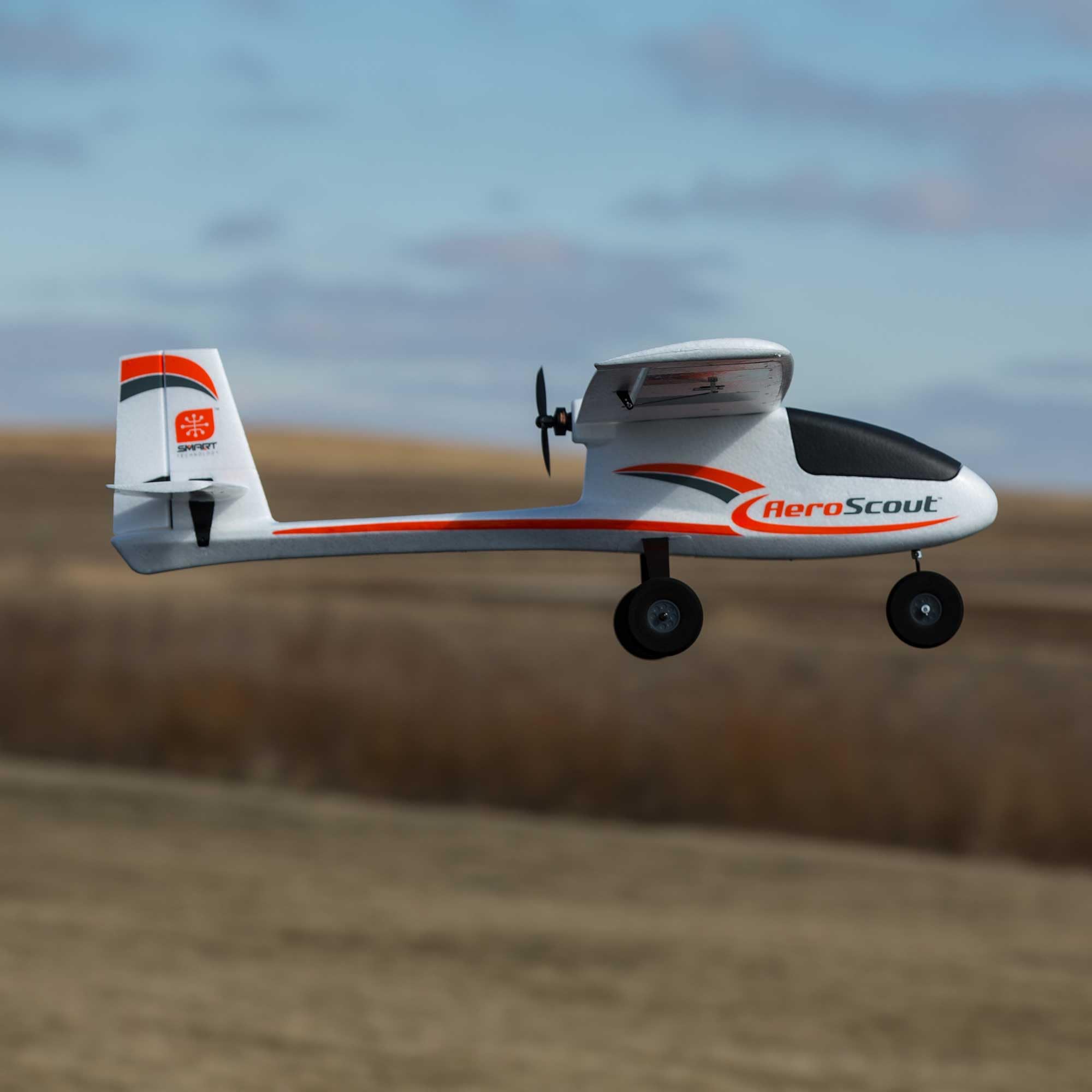 Hobbyzone AeroScout S 2 1,1m BNF Basic RC Flugzeug | Inkl. SAFE-Technologie, robuster Pusher-Motor, 3 Flugmodi, ideal für Einsteiger, mit Spektrum AR631+ Empfänger