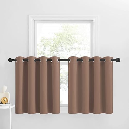 NICETOWN Cortinas opacas cortas para dormitorio con ojales, cortinas cortas de cocina para ventanas pequeñas (52 x 30 pulgadas, 2 paneles, capuchino)