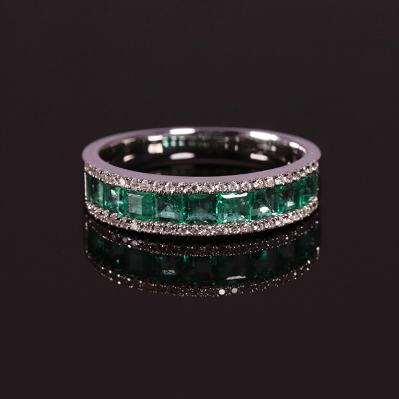 Anillos de compromiso de platino para mujer, anillo de compromiso de tamaño H 1/2-V 1/2 flor con esmeralda ovalada de 1,5 quilates y moissanita 0,46 quilates