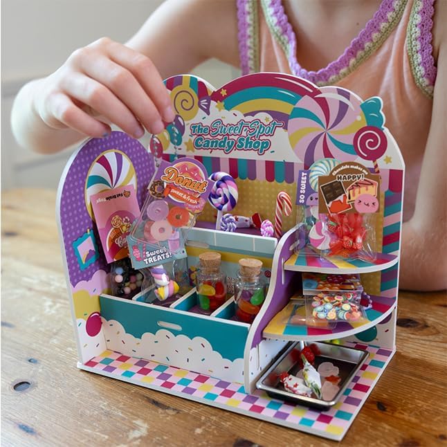 Fat Brain Toys DIY Candy House - Sweet Spot Candy Shop Arts & Crafts for Ages 8 to 12