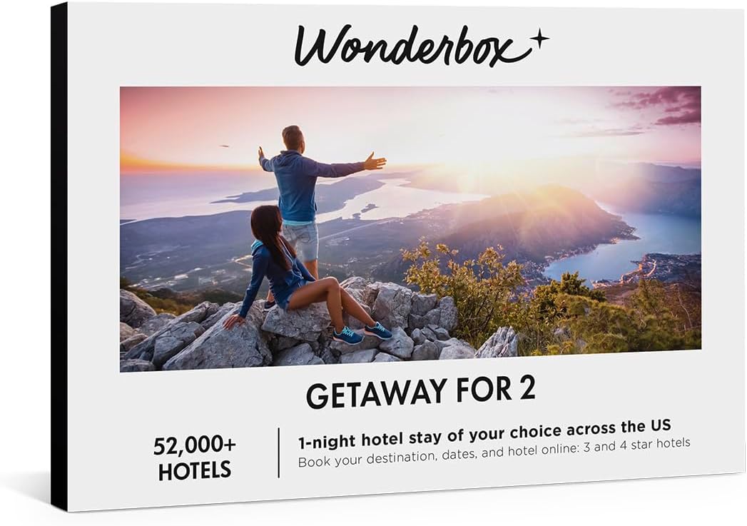 Original Gift Idea - Experience Gift - Getaway for 2 - Online Booking Platform -1 Hotel night for 2 people - Up to 52,000 hotels across the US - 3 to 5* hotels