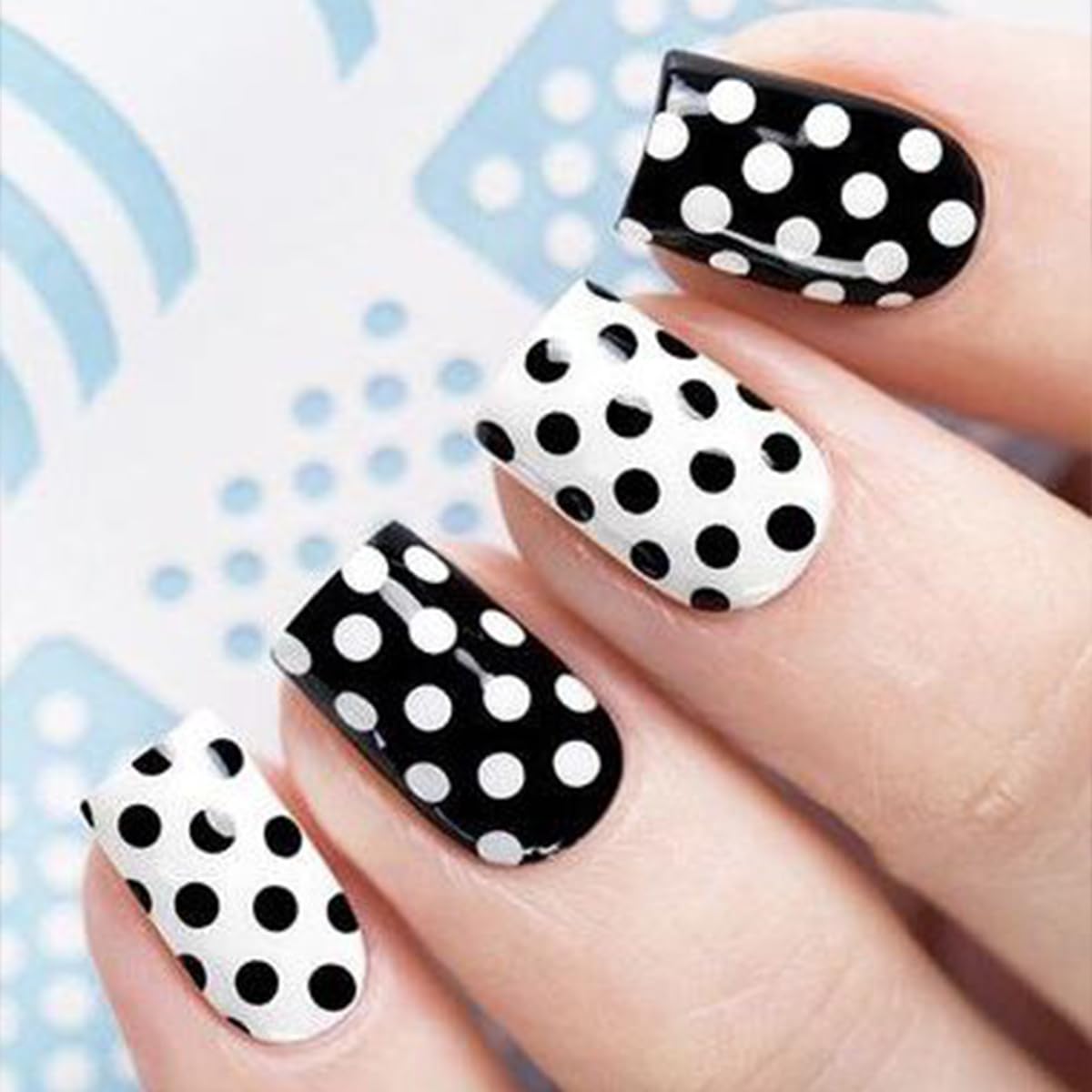 Black White Press on Nails Square Fake Nails Medium Short False Nails with Dots Designs Full Cover Glossy Acrylic Reusable Artificial Stick on Nails