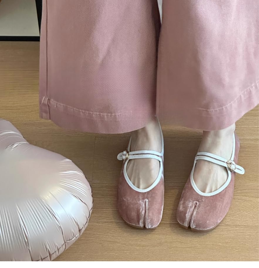 Velvet Mary Janes for Women Tabi Flats Ballet Flats Split Toe Shoes Vintage Downtown Girl Aesthetic2