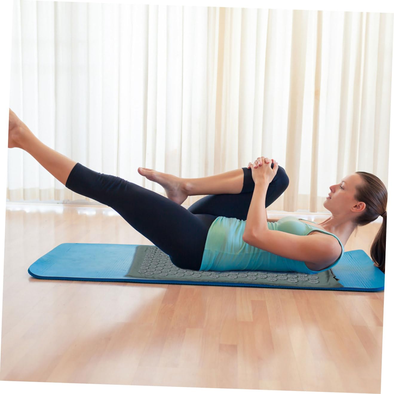 Kit 2 Pièces de Tapis de Massage et Coussin D'acupression Cervicale Confortable en Coton avec Paquet de Rangement Lavable pour Relaxation du Dos