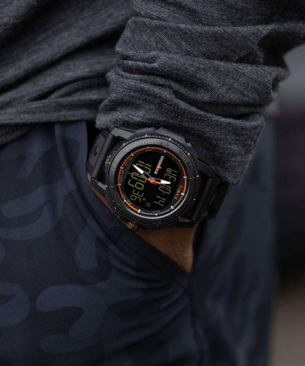 Timex Herren Digital Quarz Armbanduhr mit einem Kunststoffband Ironman Adrenaline