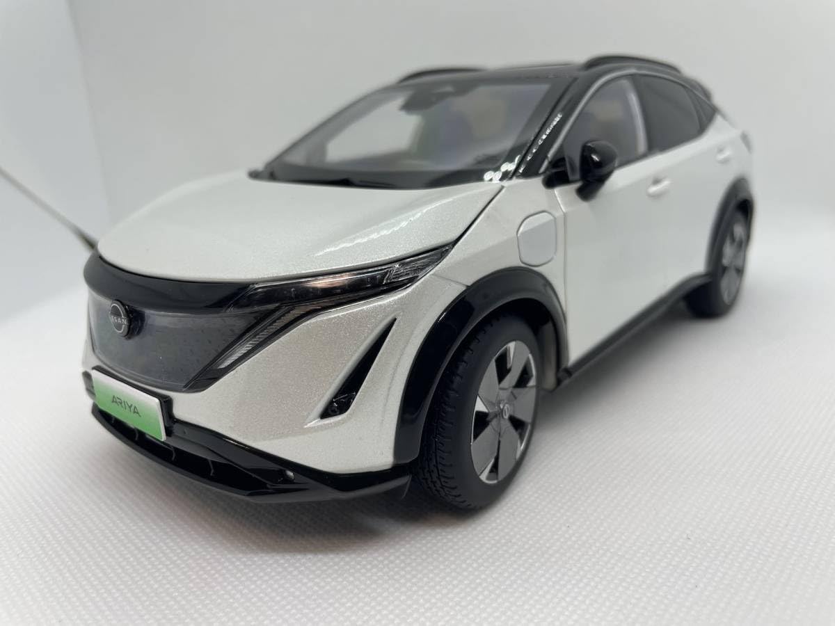 Amazon | P 1/18 日産 ARIYA ホワイト×ブラック | ミニカー・ダイ