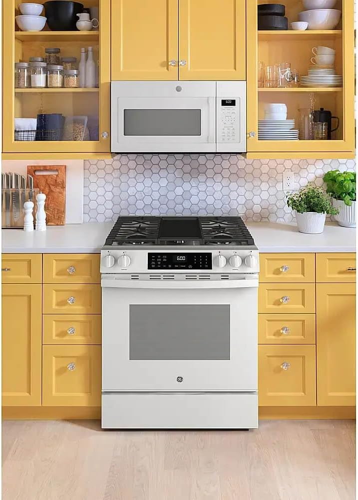 GE GGS600AVWW 5.3 Cu. Ft. White Slide-In Gas Convection Range