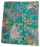 Remarque : il peut y avoir une légère variation de taille d'environ 5 à 7,6 cm en raison de la fabrication artisanale, lavage à la main, coutures à la main et des travaux Kantha négligibles. Nous ne prenons jamais de racine courte pour les produire en grand nombre dans un très court laps de temps. Au lieu de cela, nous nous assurons que nous prenons tout le temps dans ce monde, pour faire un beau produit, même si nous devons faire attendre nos clients pendant un certain temps.