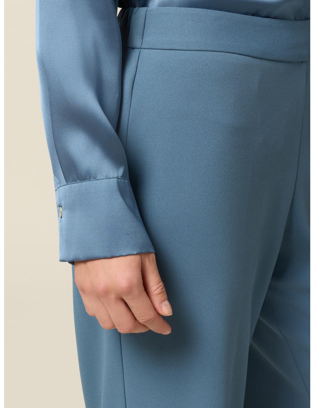 Oltre: Pantaloni Palazzo in Tessuto crêpe. Stagione Autunno Inverno 2025