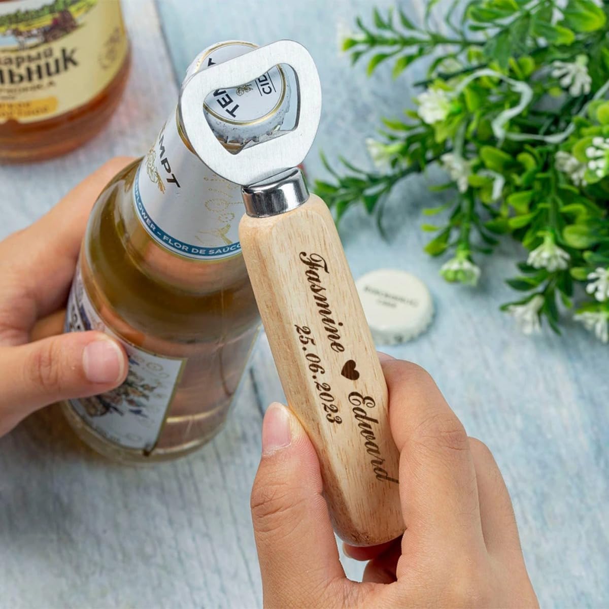 Abrebotellas de madera grabados personalizados, recuerdo de boda, fiesta, abrebotellas de cerveza de madera personalizados (40 unidades)