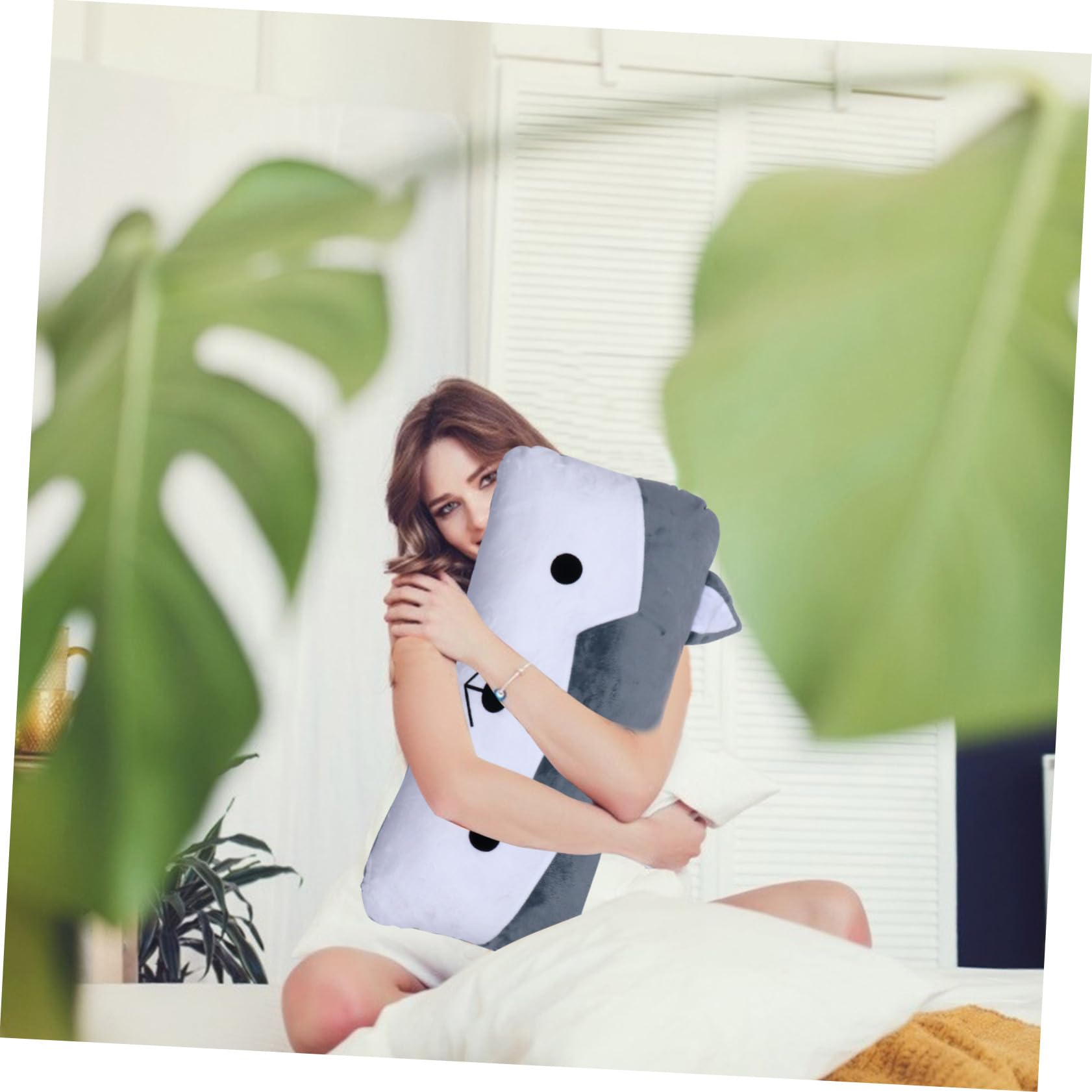 Cuscino di Peluche lungo Creativo, Morbido, 1 Pezzo | Forma Simpatica, per Divano e Auto, Tessuto Peluche, Comfort al Tatto, Mantiene la Sagoma