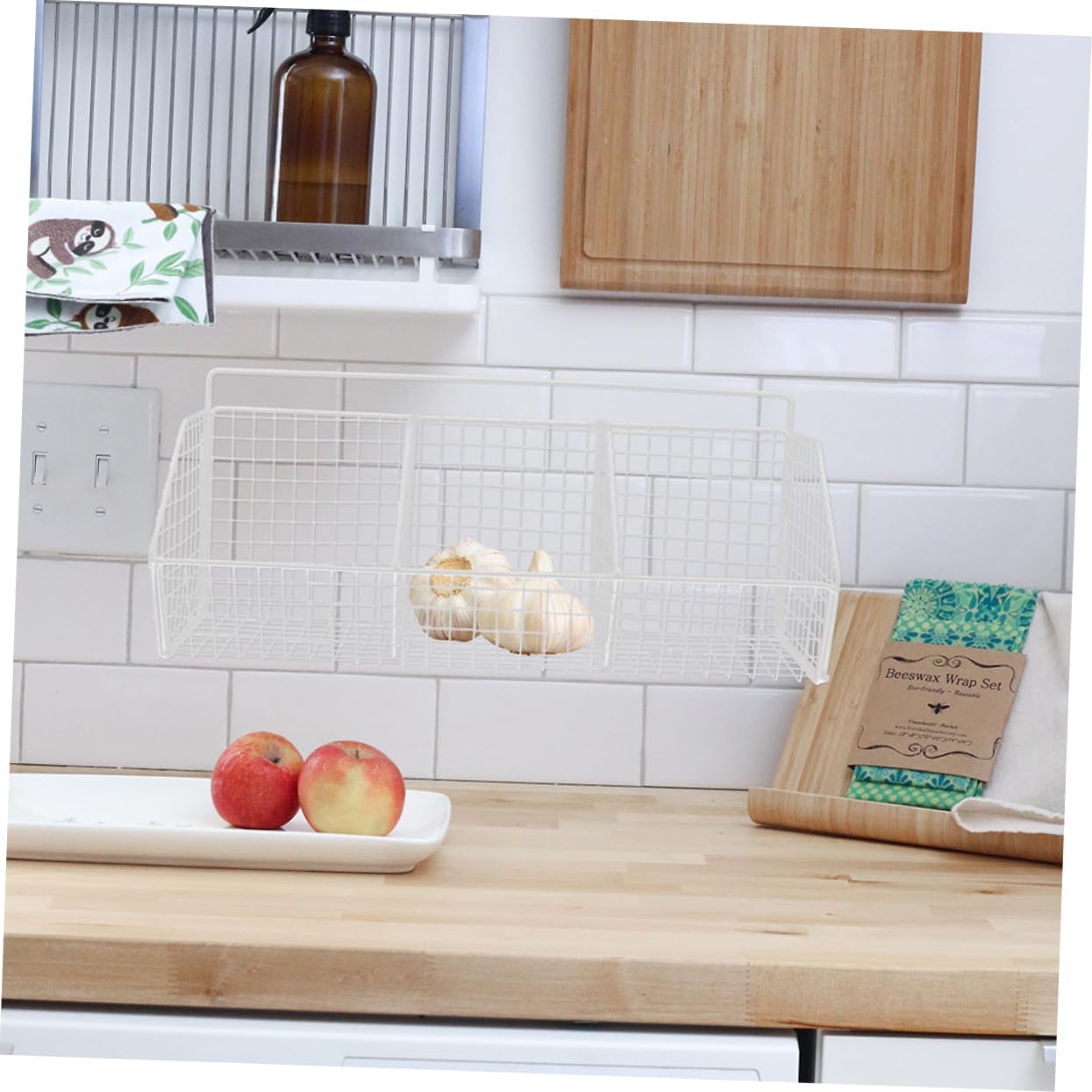 2pcs Wall Hanging Basket Carbon Steel Storage Organizer Kitchen Wall Mounted Vegetable Fruit Holder Space Saving Rack for Onions Potatoes Condiments