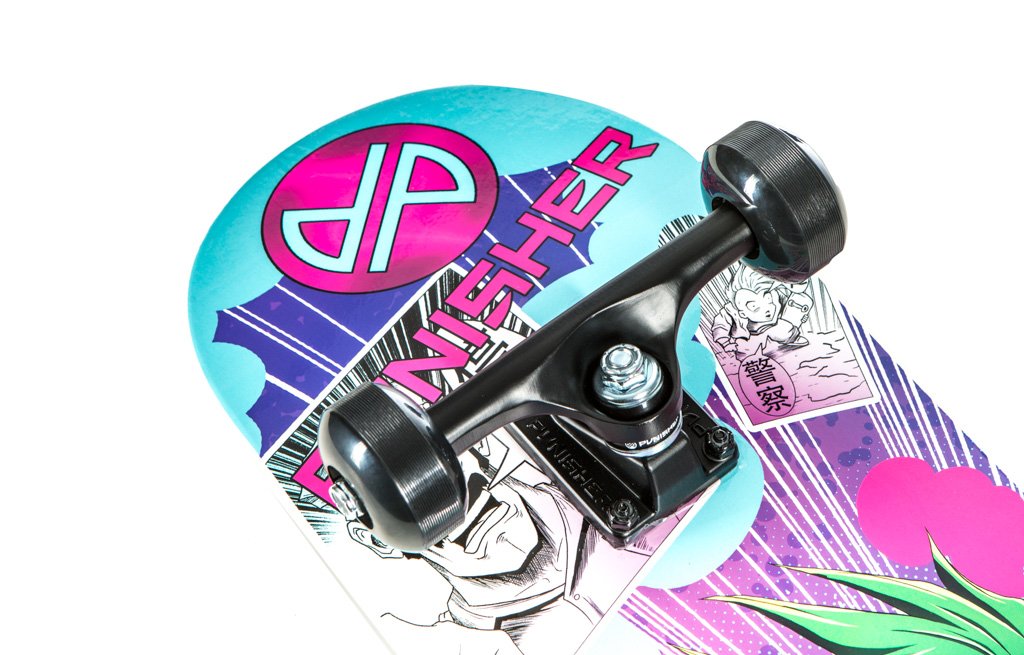 Punisher Skateboards Anime Complete Skateboard con Cubierta de convacio