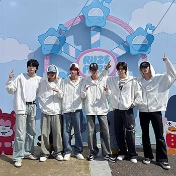 RIIZE ライズ 韓国 ポップアップ パーカー フードセット ウォンビン Amazon.co.jp: ライズ LUCKY RIIZE グッズ ポップアップ