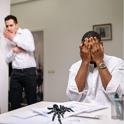 Miniatura 7 de Uelfbaby Araña realista gigante, figuras de juguete de insectos realistas, accesorios de broma de Halloween