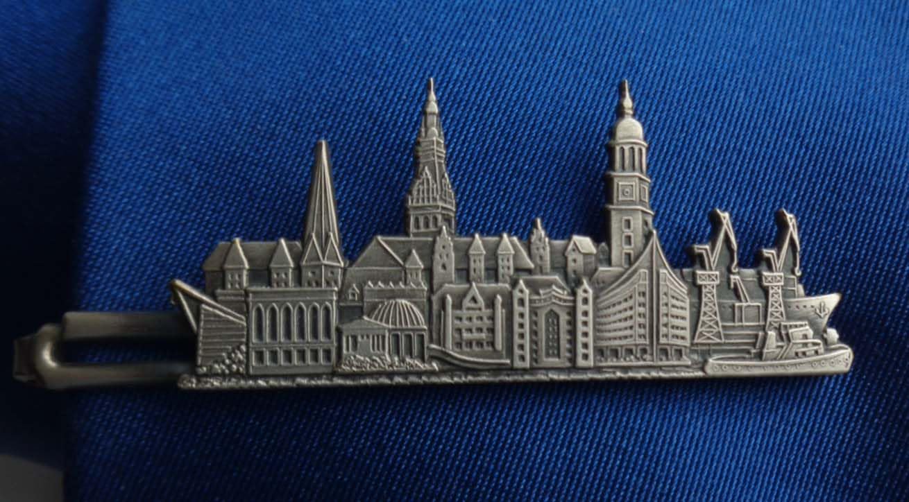 Hamburger skyline Krawattenklammer silbern matt geschwärzt ca. 6,8 cm lang m.i. Germany + Geschenkbox
