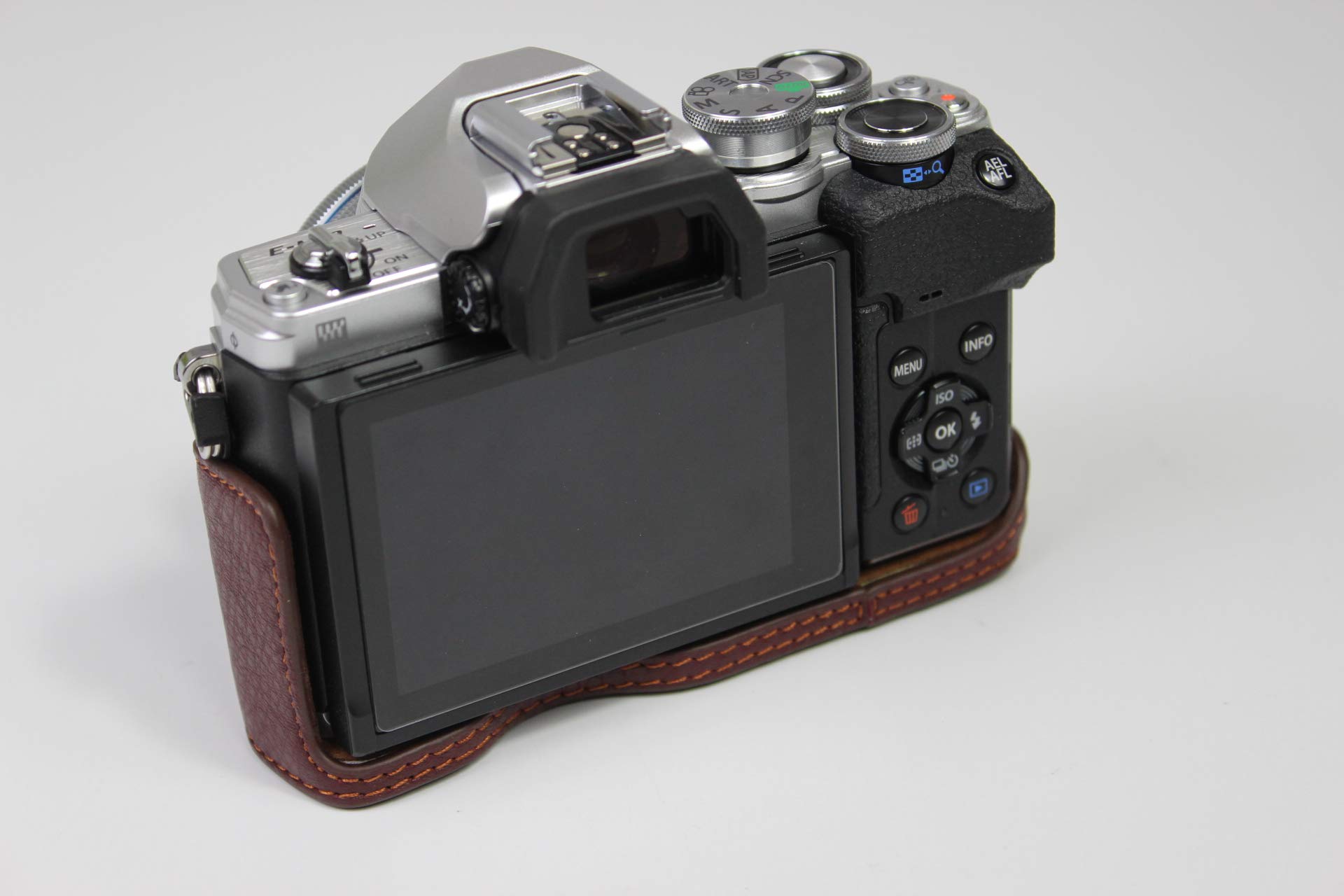 Amazon.co.jp: BolinUS E-M10 Mark IVケース ハンドメイド 本革 ハーフ
