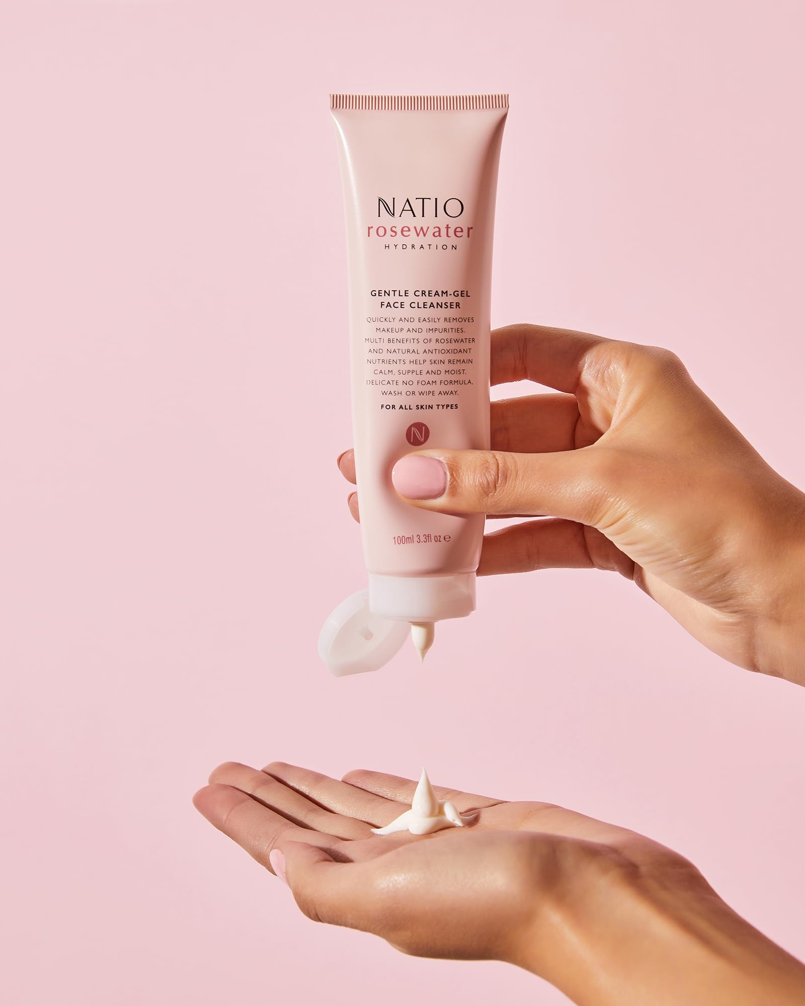 Natio Australia Rosewater Hydration Gentle Cream-Gel limpiador facial, 100 ml, limpiador facial con agua de rosas, lavado facial de tamaño de viaje para todo tipo de piel
