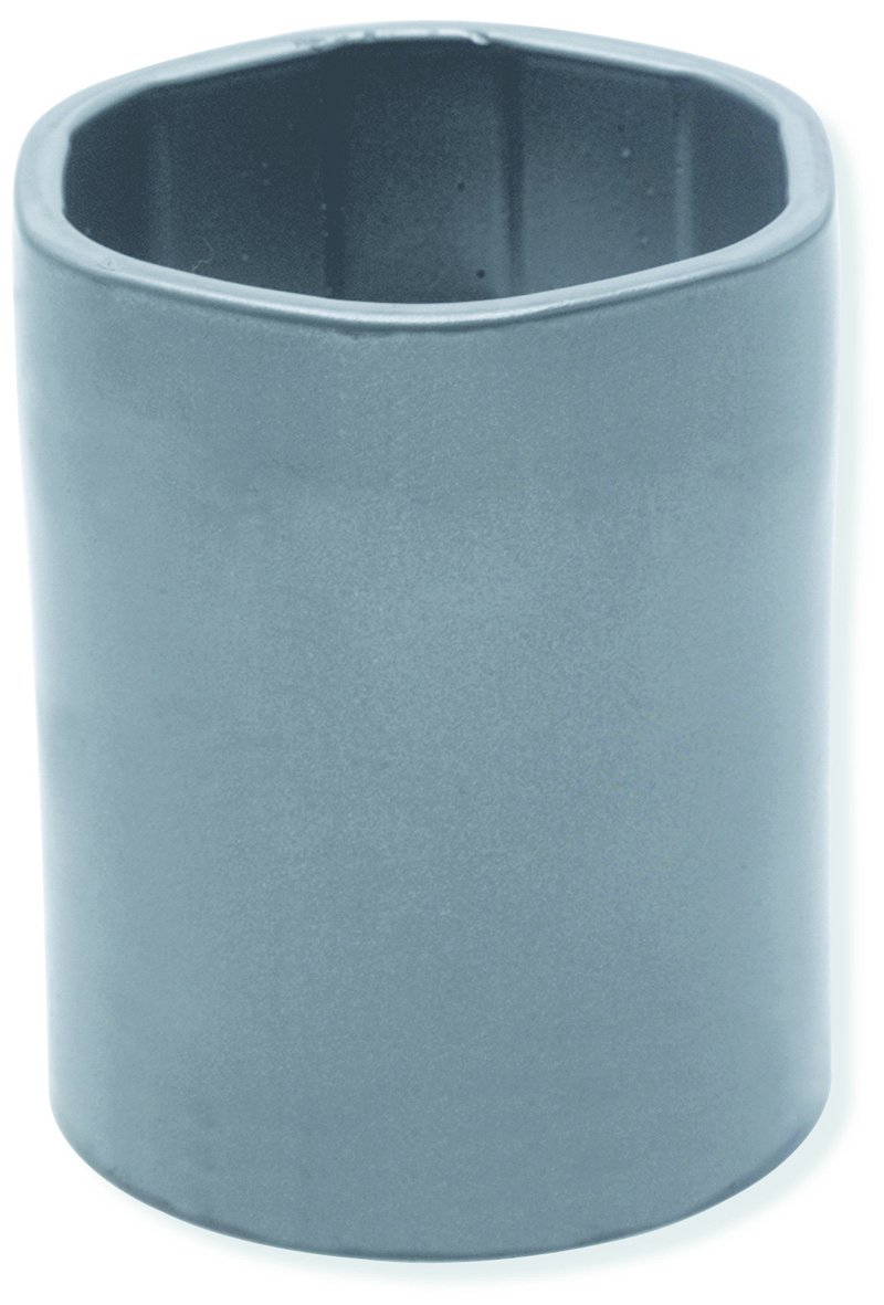 URREA P1910 3-1/2-Inch Truck Wheel Bearing Socket