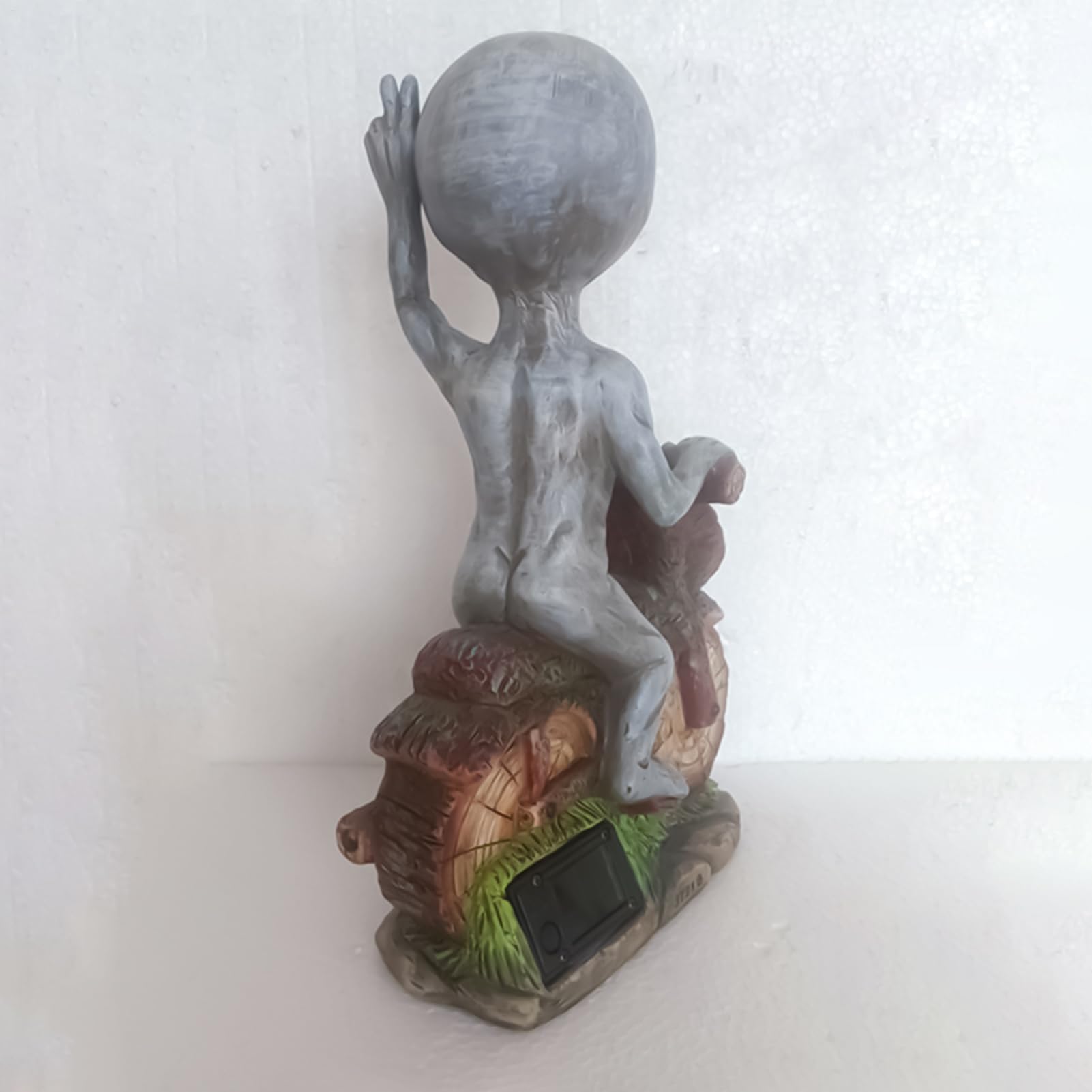 Aliene - Decorazione Capricciosa con Energia Solare | Statua Resina Aliena con Batteria Incorporata 300mAh Autonomia 8-10H | per Collezionisti Fantascienza Halloween Casa Enca