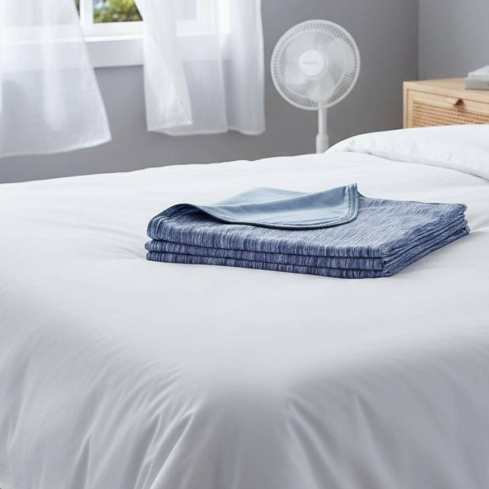 Milageto Kinder Kühlende Decke Sommerdecke Babydecke Temperaturregulierende Bettdecke Leichtes Gewebe Wärmeableitend Pflegeleicht für Bett Couch Autositze Urlaub, Grau, 200 220cm