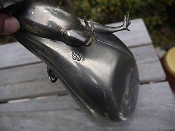 鯉の置物　金工師岩坪信光作　金属工芸品　鯉　縁起物　置物　信光　台座付き Amazon.co.jp: 【H41119】金工師岩坪信光作袋引鼠ねずみ縁起物
