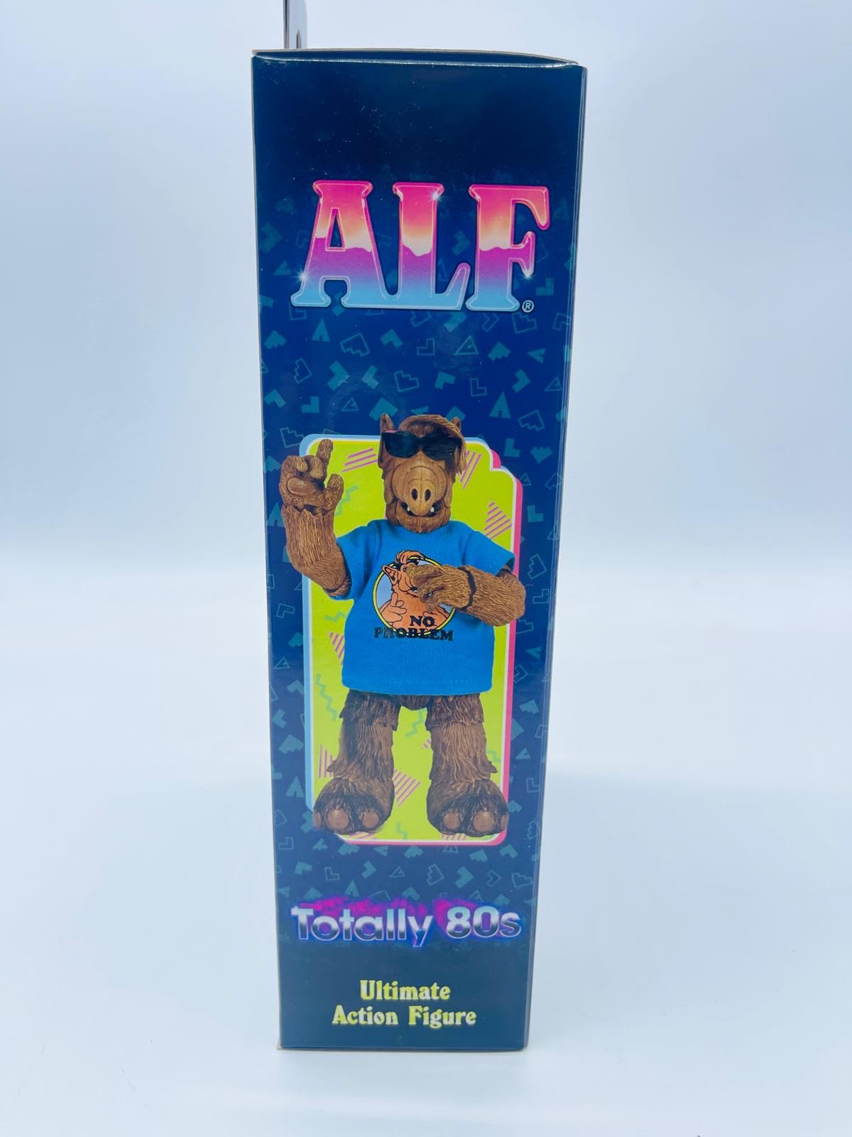 NECA - Escala ALF de 7 pulgadas - Figura de culto de los años 80 con accesorios - Edición retro de la más alta calidad - Aproximadamente 17 cm - Producto con licencia oficial