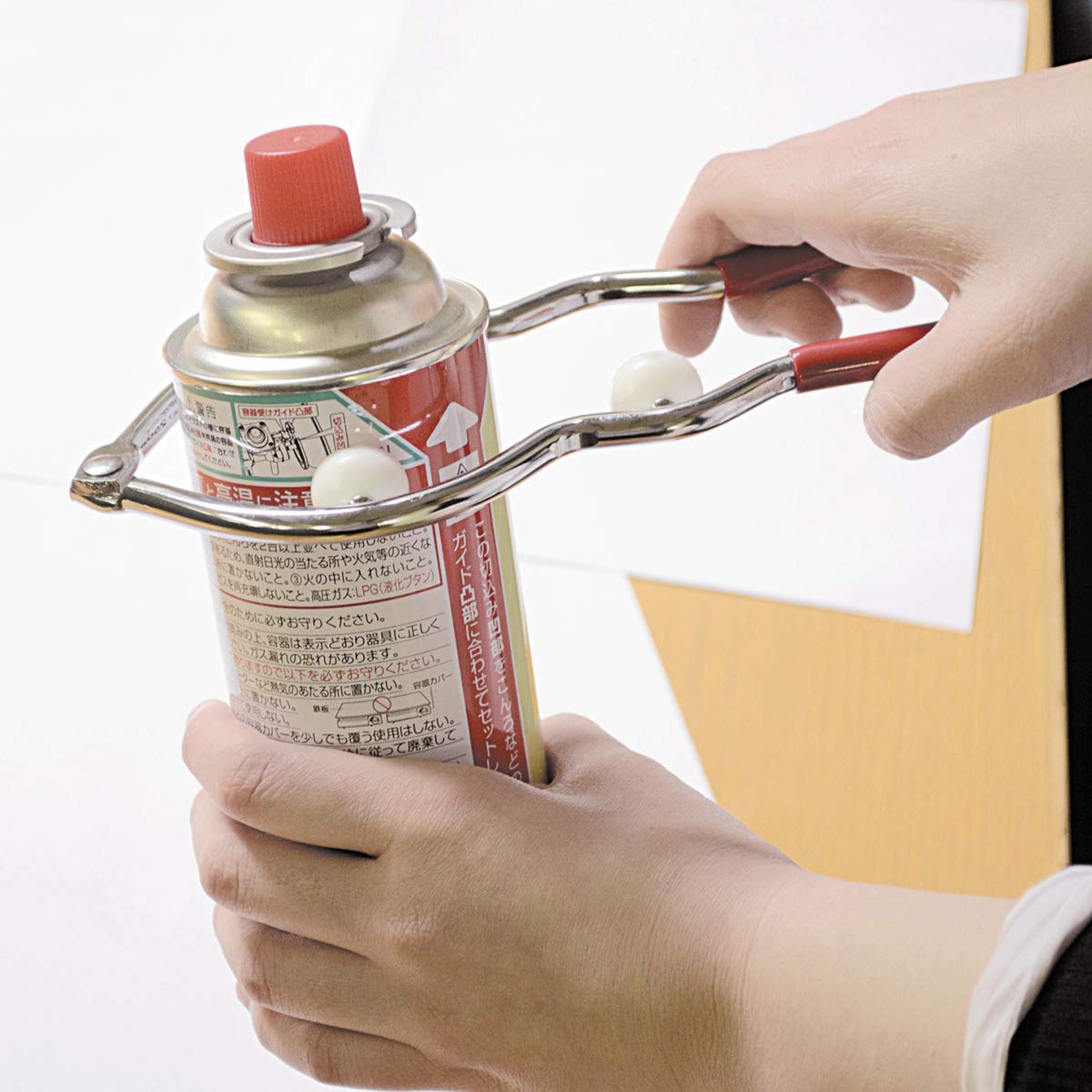 Amazon.co.jp: 大五郎 スプレーパンチ(缶用穴あけ器) : DIY・工具