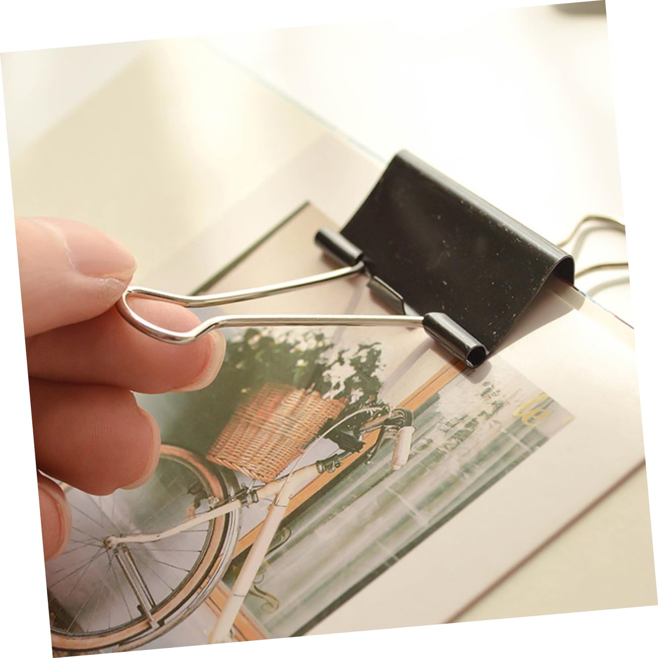HOMSFOU 60 Pezzi Clip Binder Assortite Clip per Documenti Fermacarte Versatili per Scuola Design Elegante per Documenti e Sigillare Sacchetti Snack
