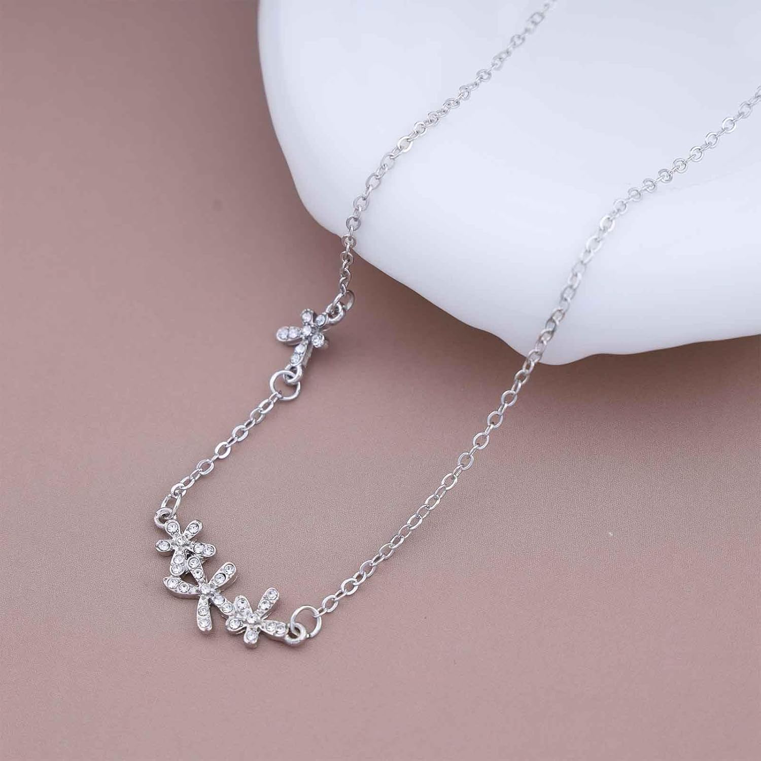 Vintage Crystal Flower Pendant Necklace Rhinestone Flower Necklace Sparkly Crystal Choker Necklace Silver Cz Crystal Necklace Jewelry for Women - Image 4