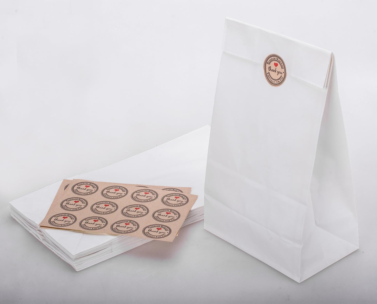 GRANDAN Bolsas de almuerzo de papel de 8 libras, 6.1 x 4 x 11.8 pulgadas, bolsas de papel kraft reciclables para almacenamiento de alimentos caseros y pequeñas empresas, calcomanías de sello de