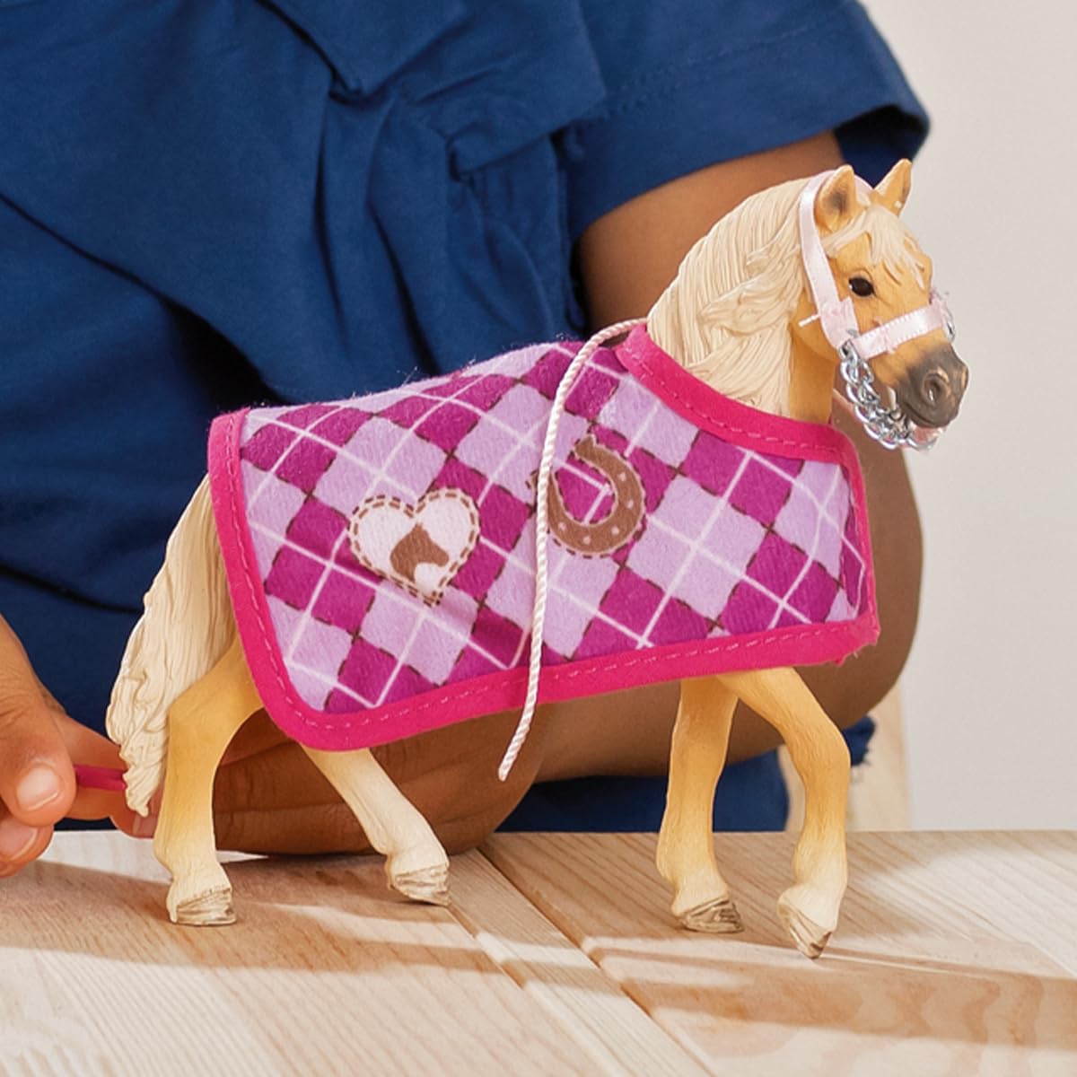 SCHLEICH 42431n Horse Club Horse Club Sofia’s fashion creation, Colourful, 7.1 inches - Image 2