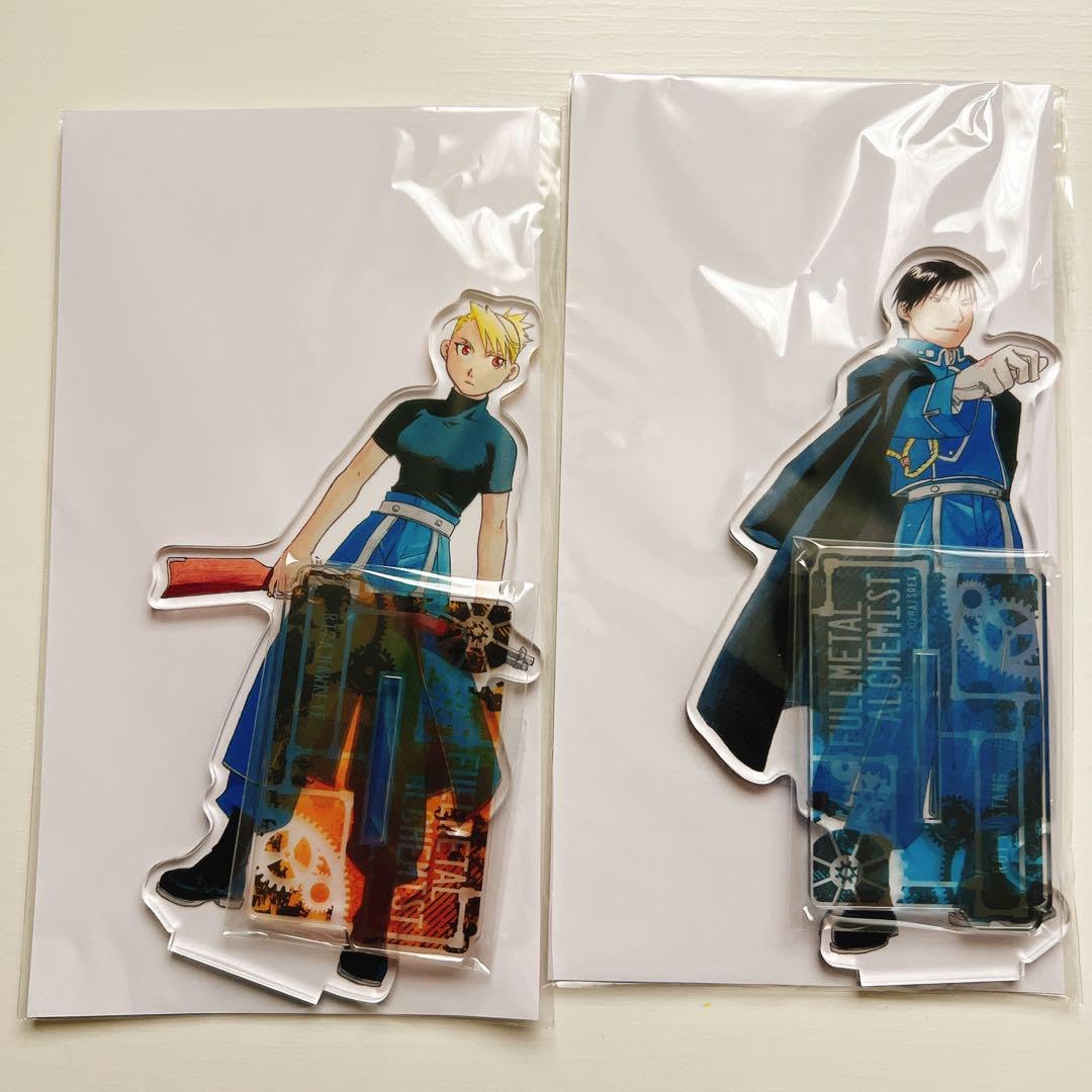 Amazon.co.jp: アクリルスタンド 鋼の錬金術師 ロイ・マスタング リザ 