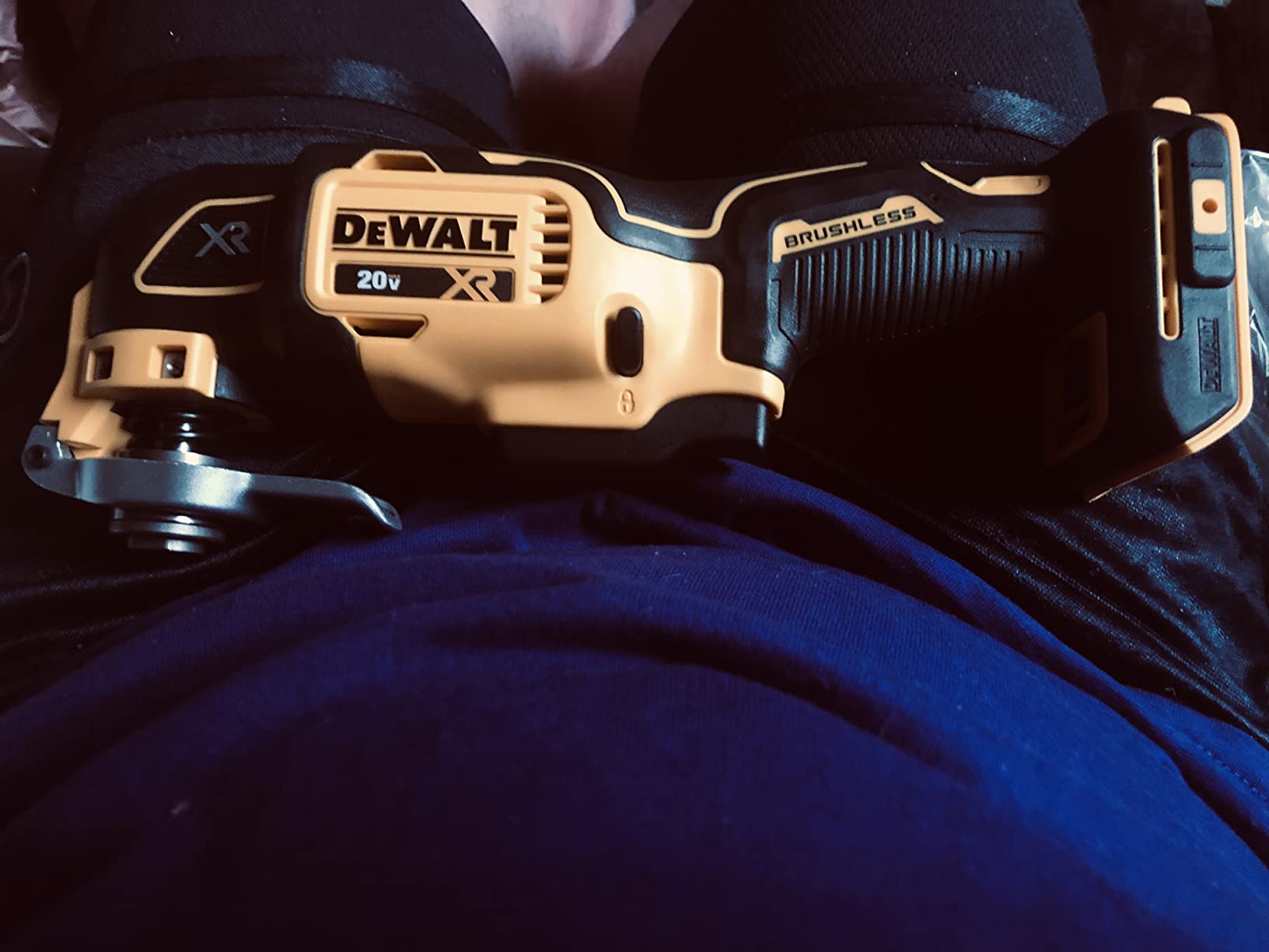 20V MAX* XR® Brushless Cordless 3-Speed Oscillating Multi-Tool (Tool Only) photo review