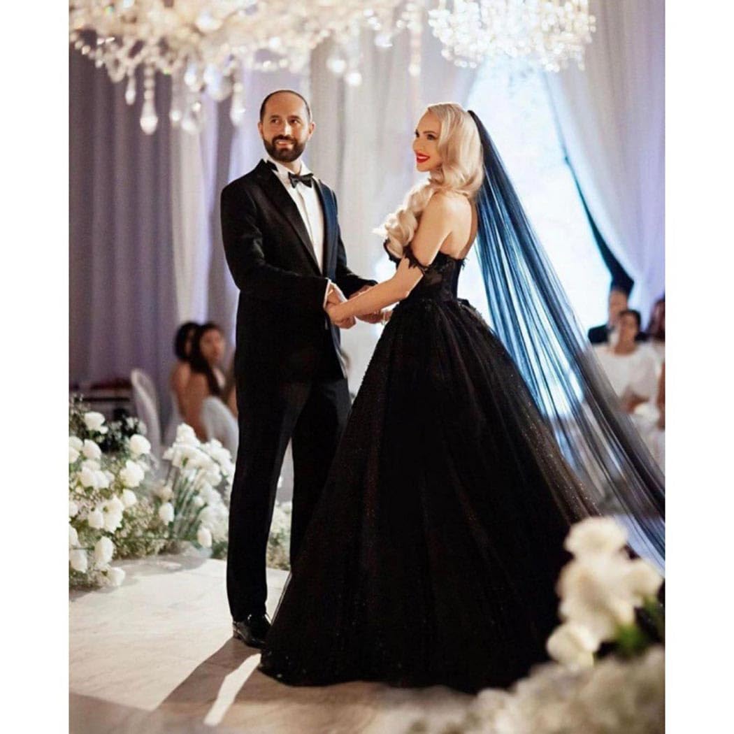 Aularso Black Cathedral Veil 1Tier Lace Wedding Veils Vintage Bridal Veils Simple Drop Veils for Halloween Costumes: Black-1 Tier