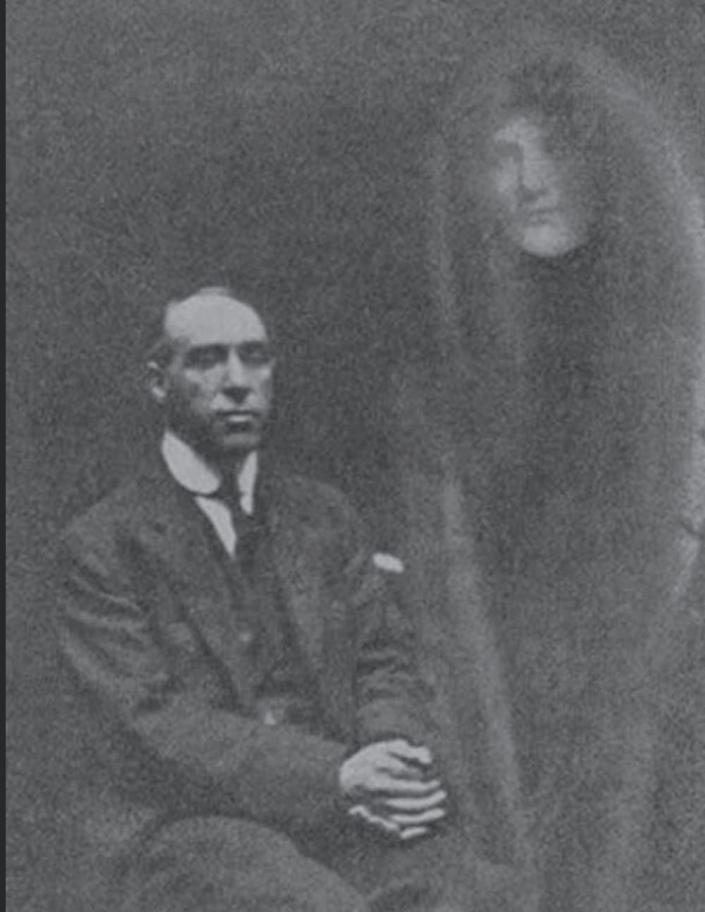 The Book of Dreams and Ghosts: ...old tales of the paranormal